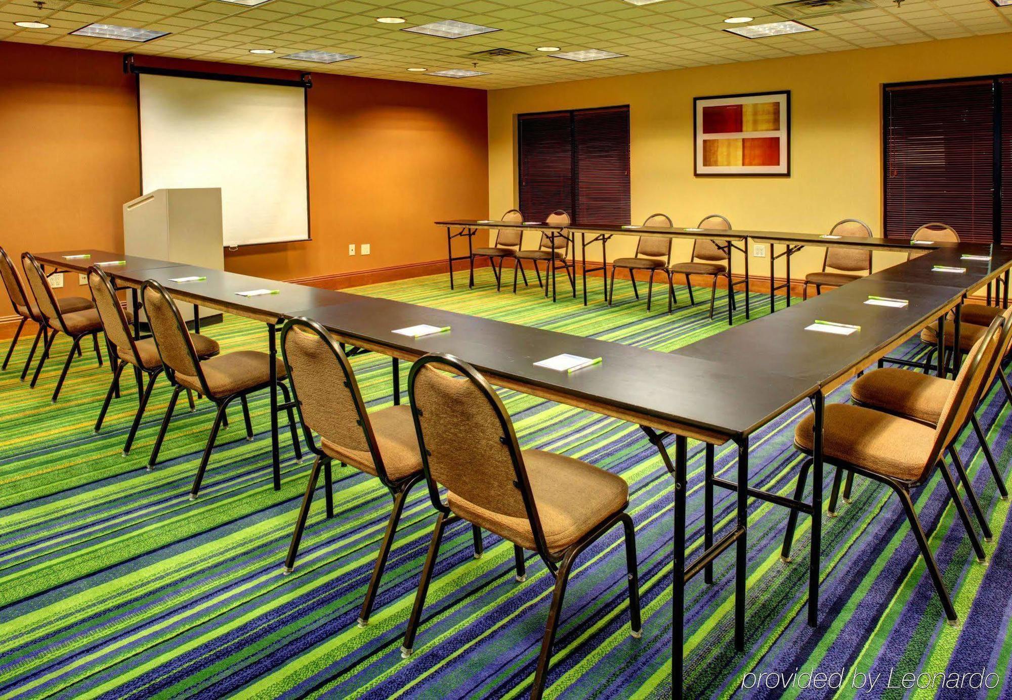 Fairfield By Marriott Inn & Suites Asheville Outlets Business bilde